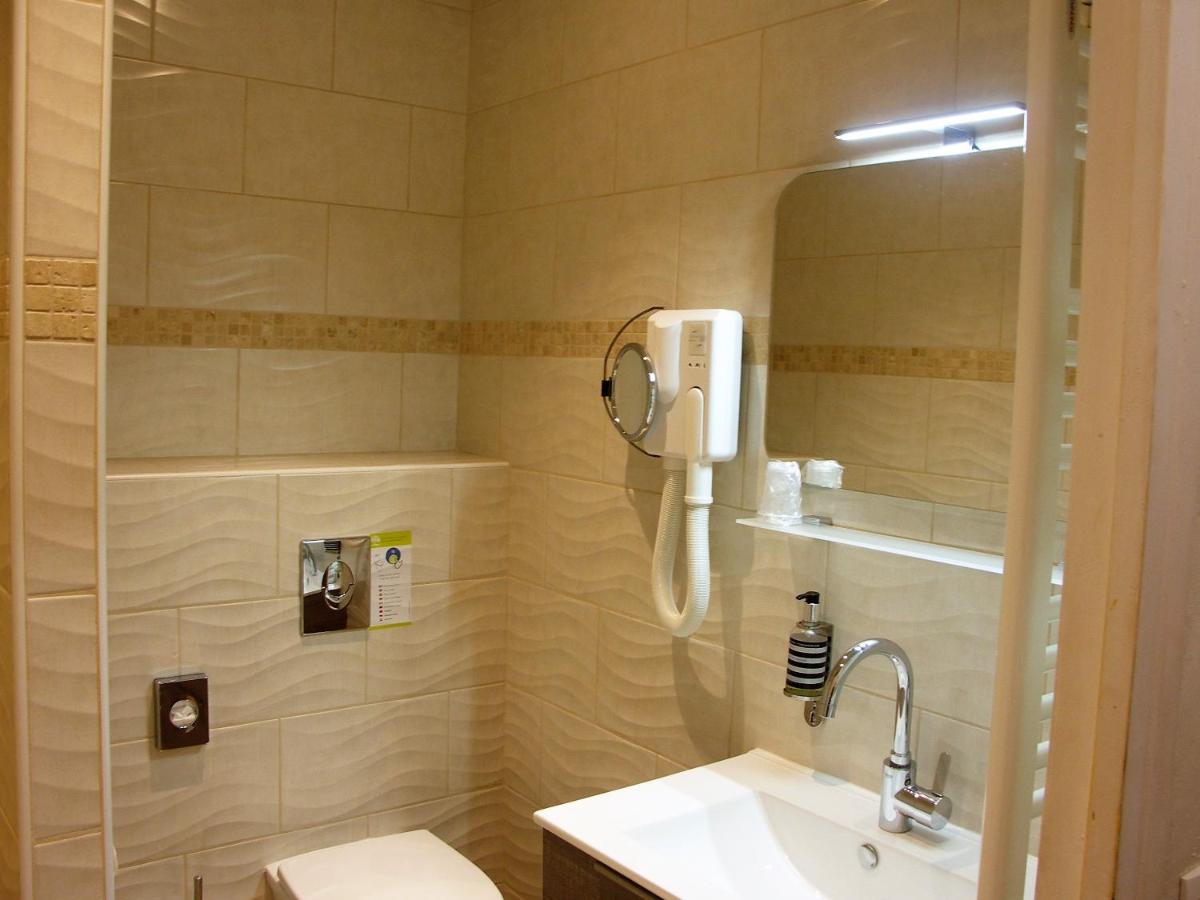 Hotel La Bonne Auberge Moustiers-Sainte-Marie Εξωτερικό φωτογραφία
